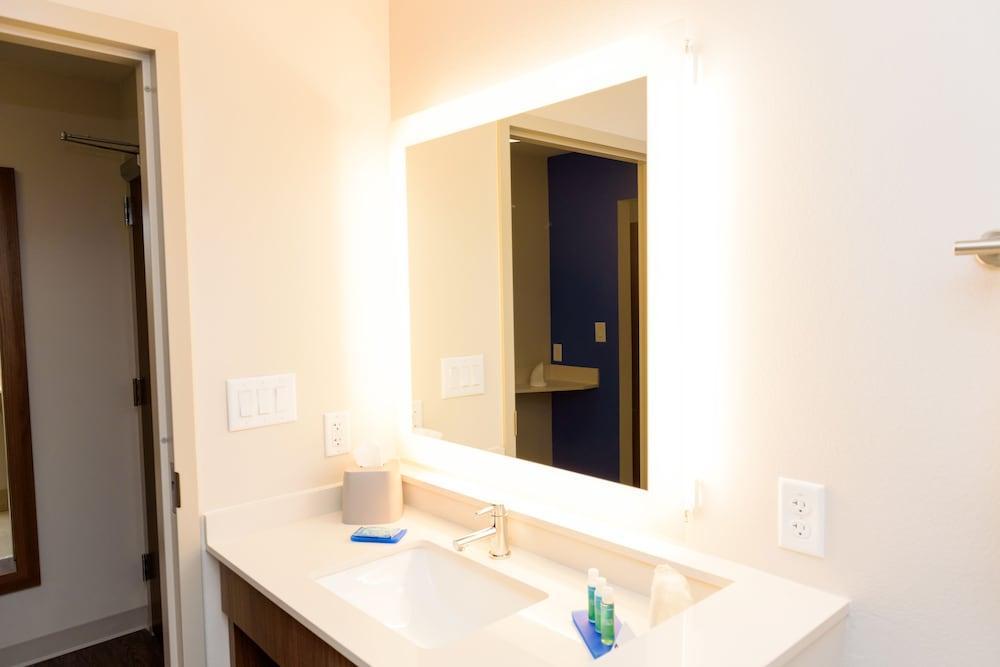 Holiday Inn Express & Suites Mckinney - Frisco East By Ihg McKinney Exterior foto
